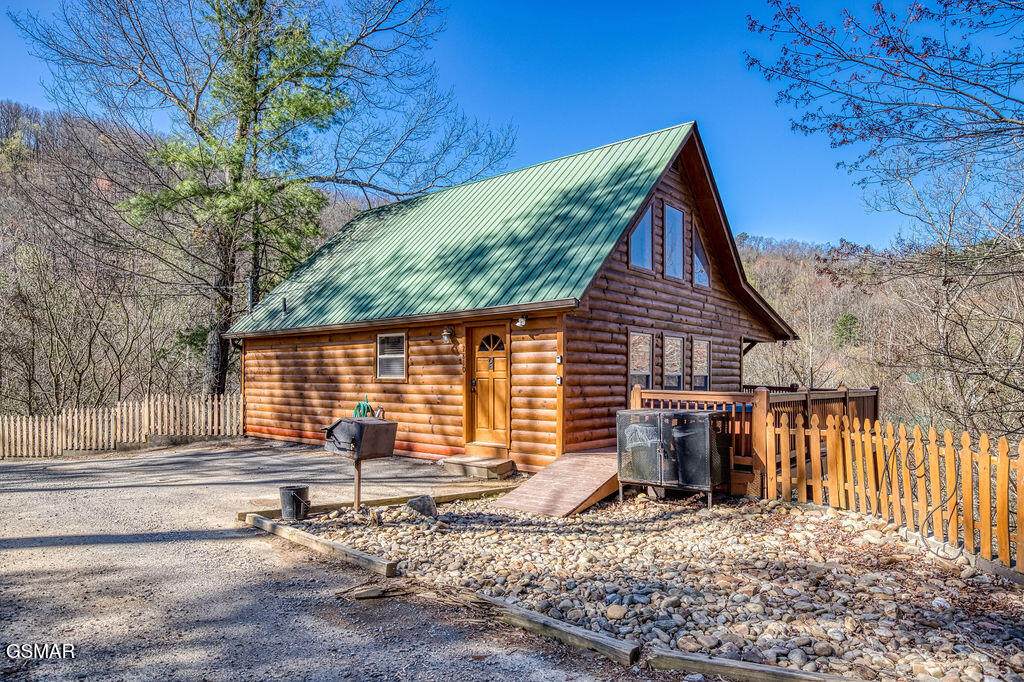 2810 Teaberry Hill Way - Photo 1