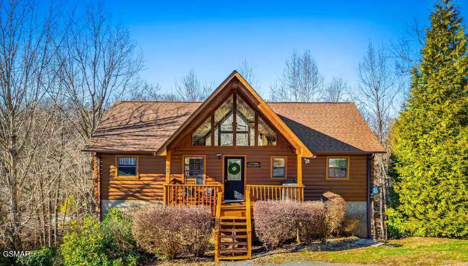 1615 Pinewood Way - Photo 1