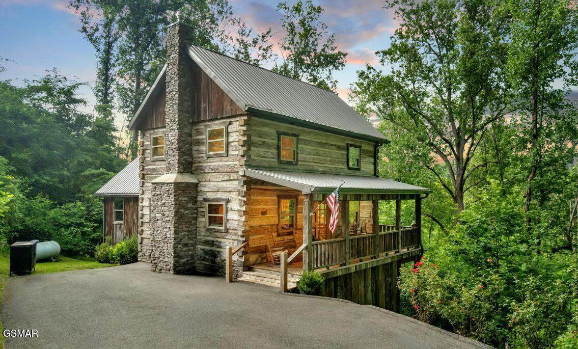 636 Jess Field Road - Photo 1