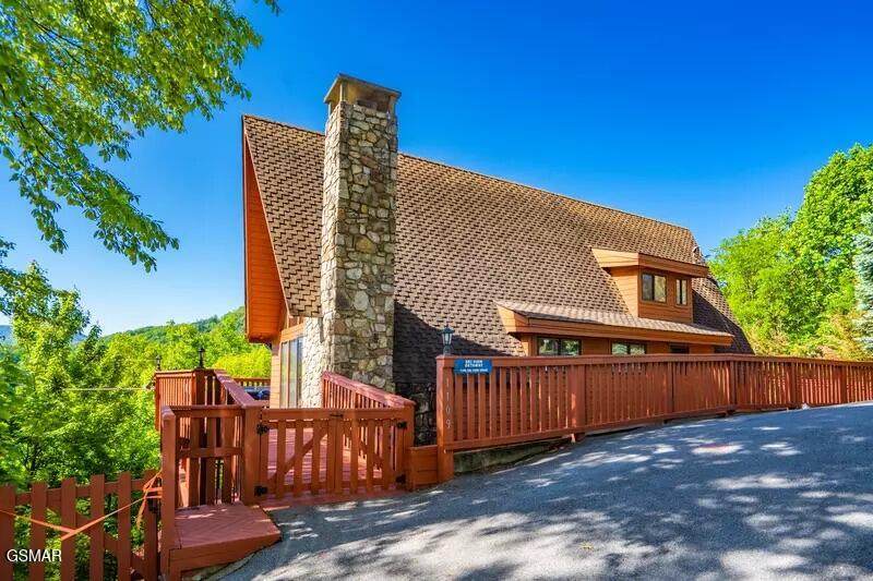 1109 Ski View Drive - Photo 1