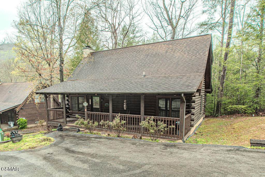 709 Golden Eagle Way - Photo 1