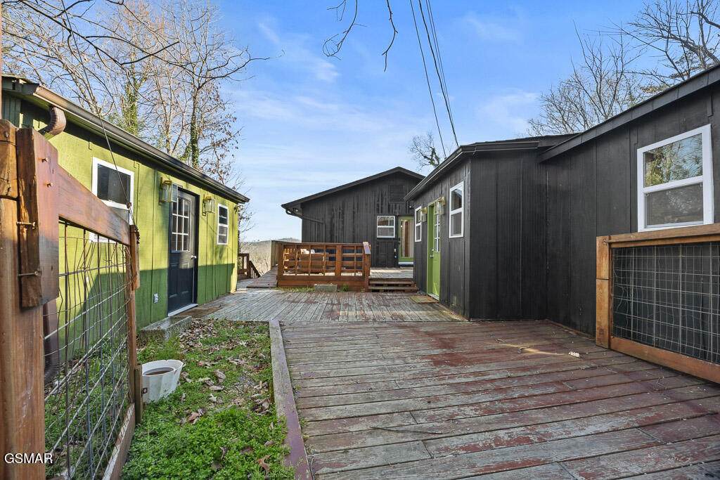 207 Buena Vista Drive - Photo 1
