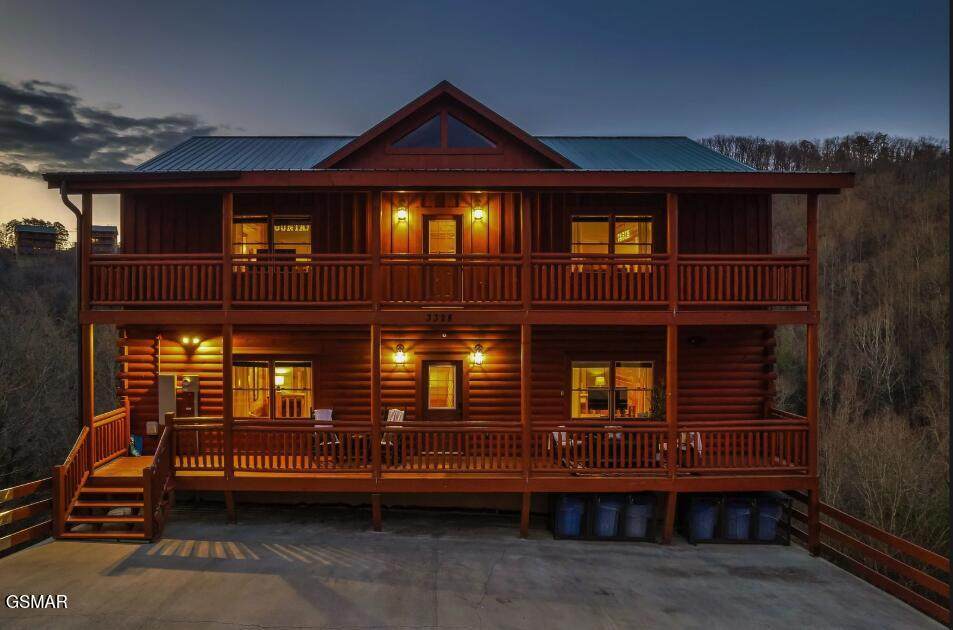 3328 Smoky Ridge Way - Photo 1