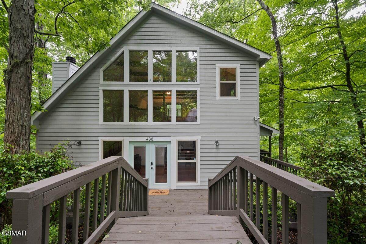 438 Laurel Road - Photo 1