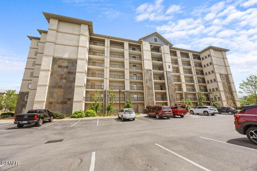 124 Plaza Drive - Photo 1