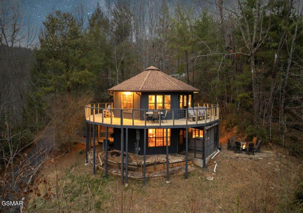 3709 Eagle Lane - Photo 1