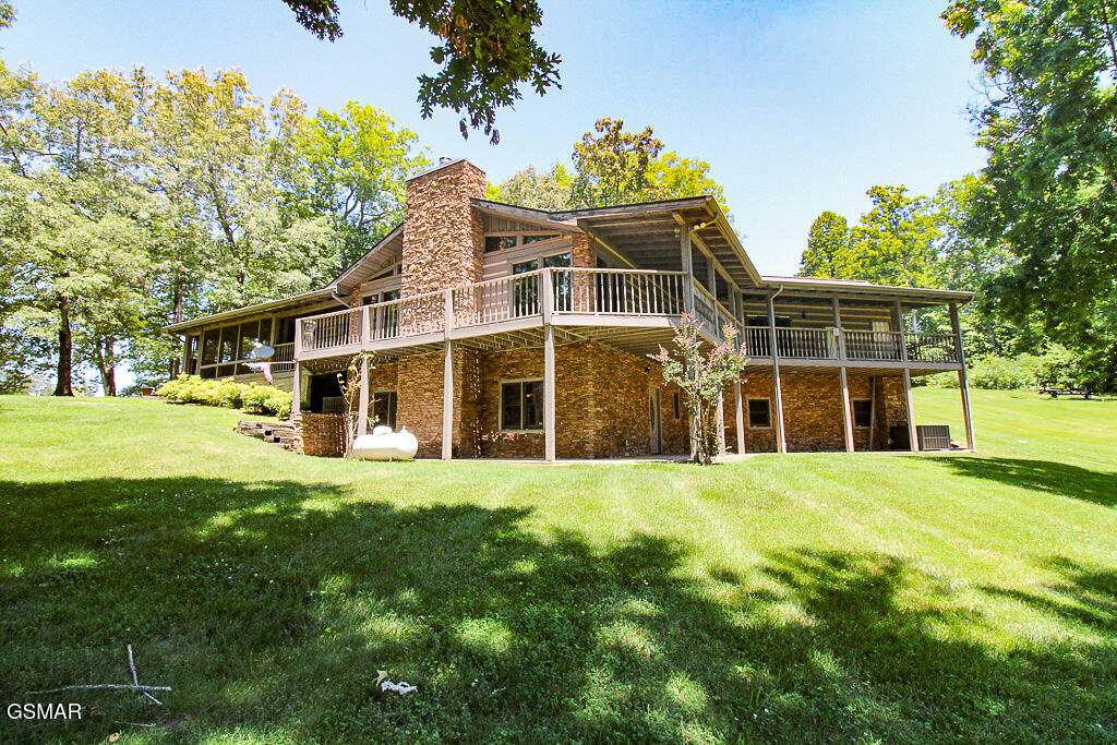 902 Lake View Road - Photo 1