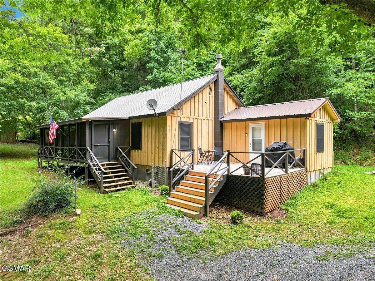888 Baysinger Road - Photo 1
