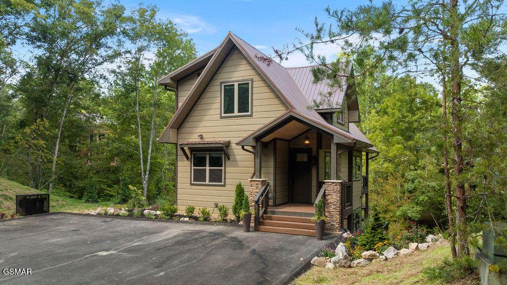 1920 Smoky Cove Road - Photo 1