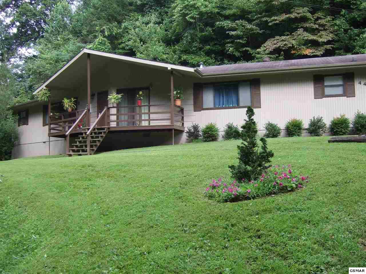 445 / 447 Dudley Creek Rd - Photo 1