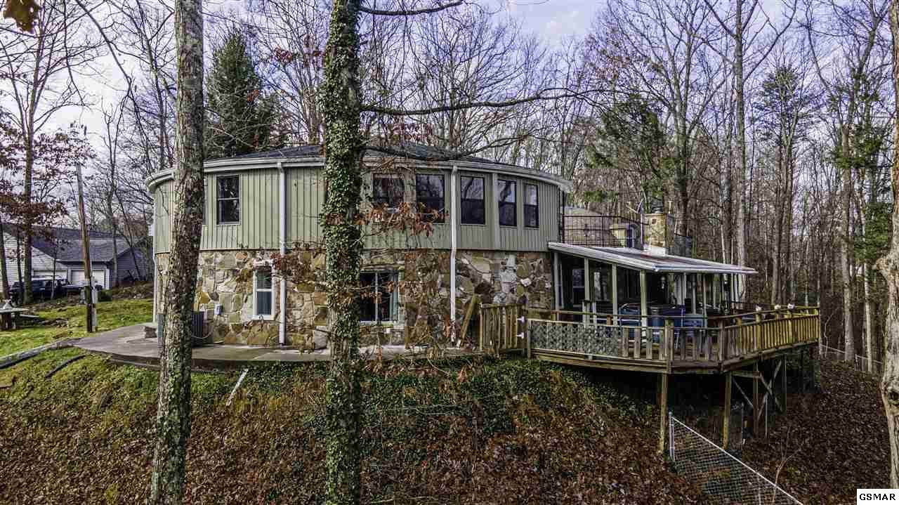 578 Mountain Dr - Photo 1
