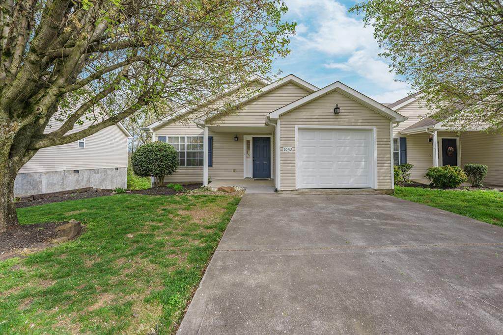 1052 Brittany Deanne Lane - Photo 1