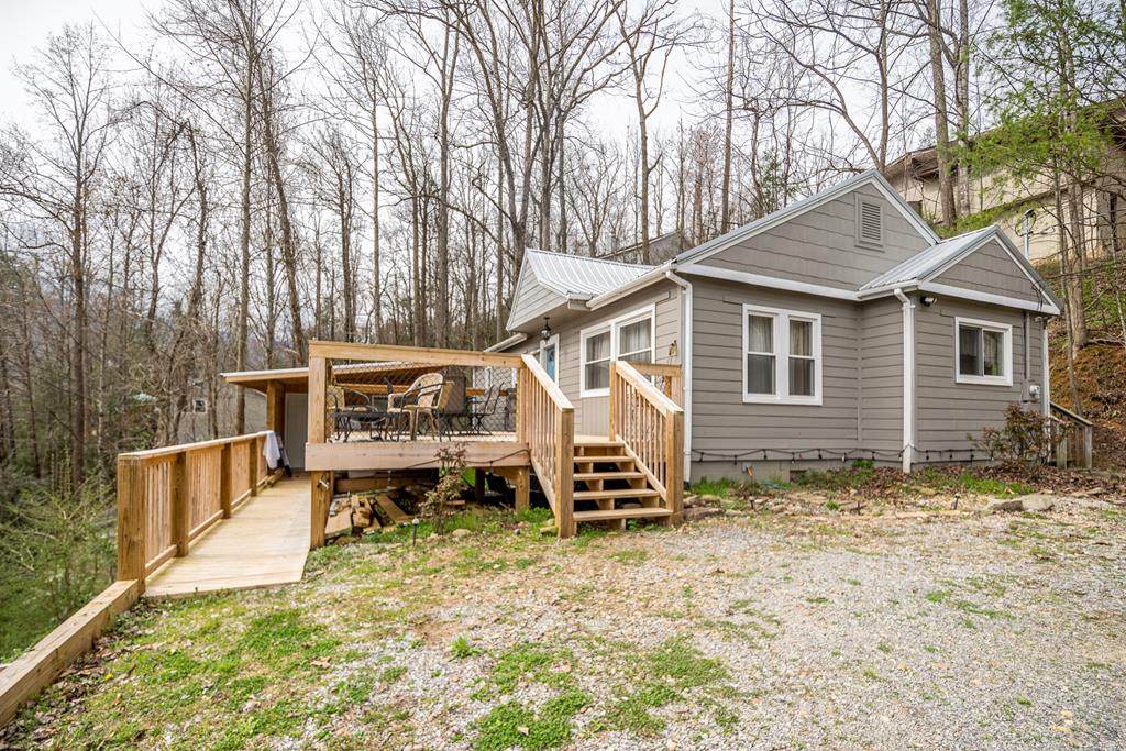 325 Elbow Lane - Photo 1