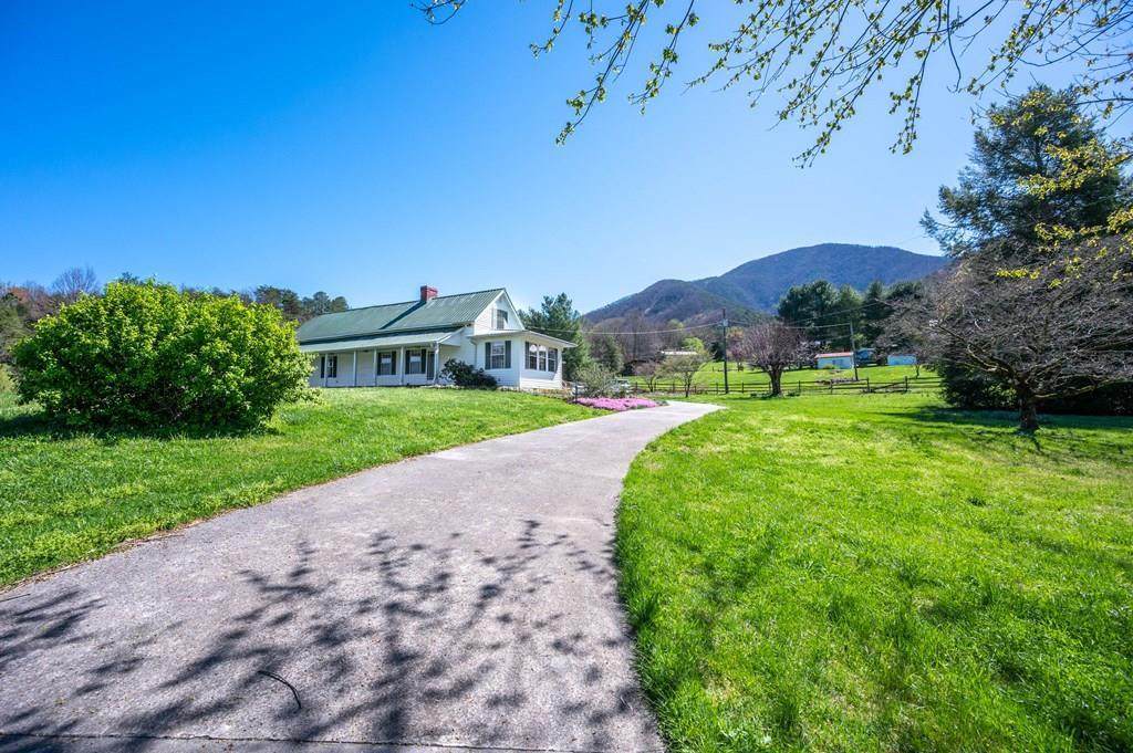 3678 Katy Hollar Rd - Photo 1