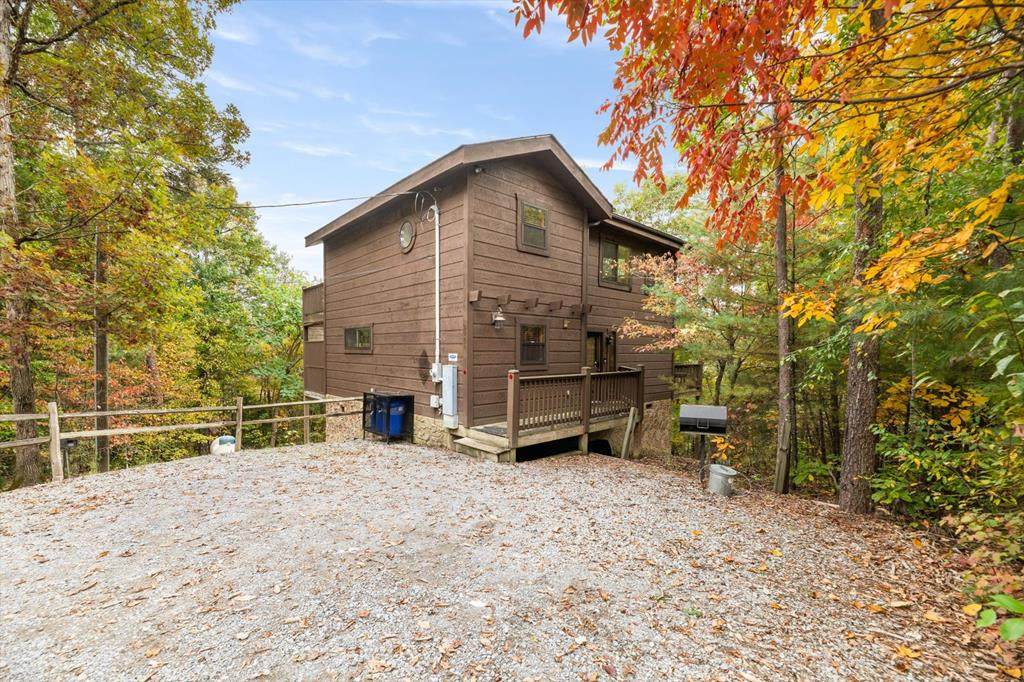 2845 Mountain View Cir - Photo 1