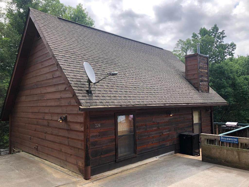 326 Greenwood Way - Photo 1