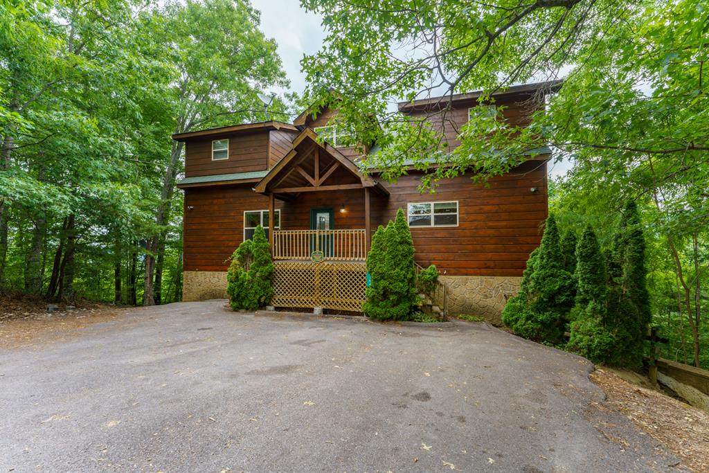 4194 Chamberlain Ln - Photo 1