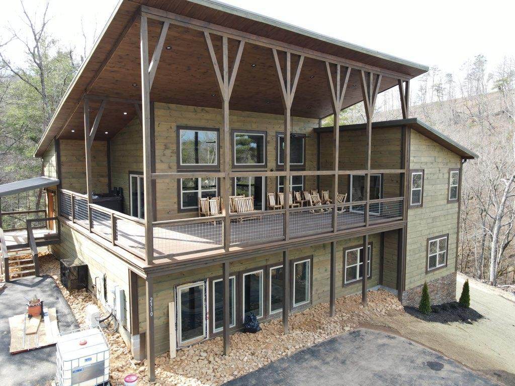 1623 Tower Rd - Photo 1