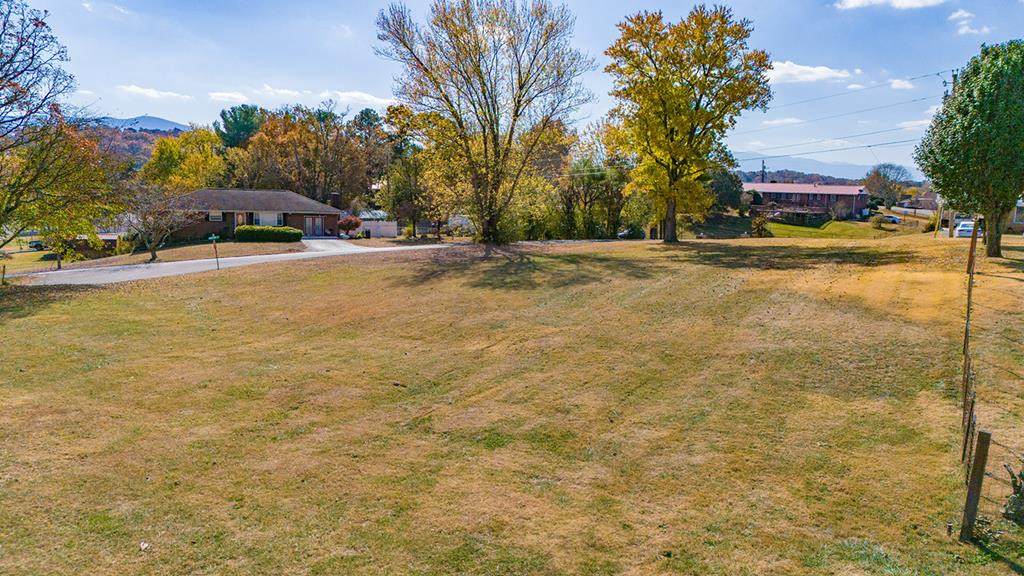 216 Shawnee Road - Photo 1