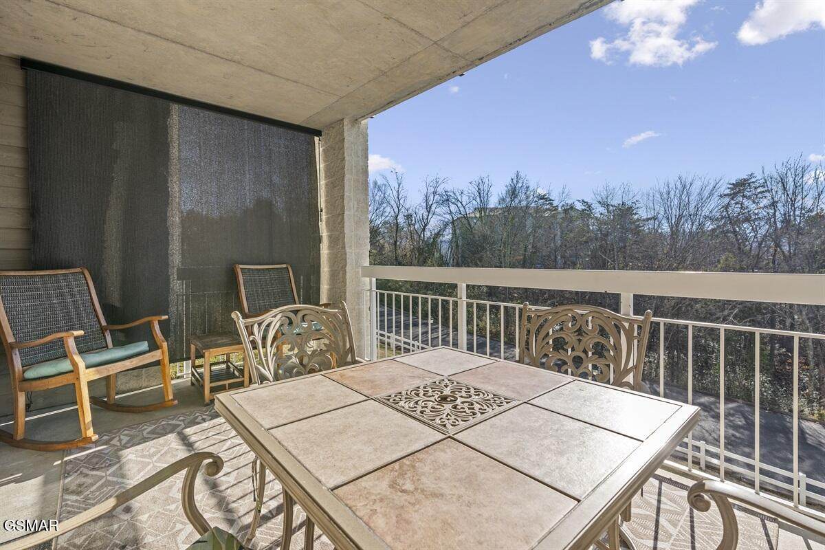 205 Ogle Drive - Photo 1