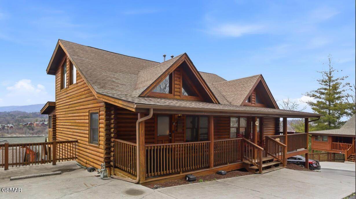 423 Big Bear Way - Photo 1