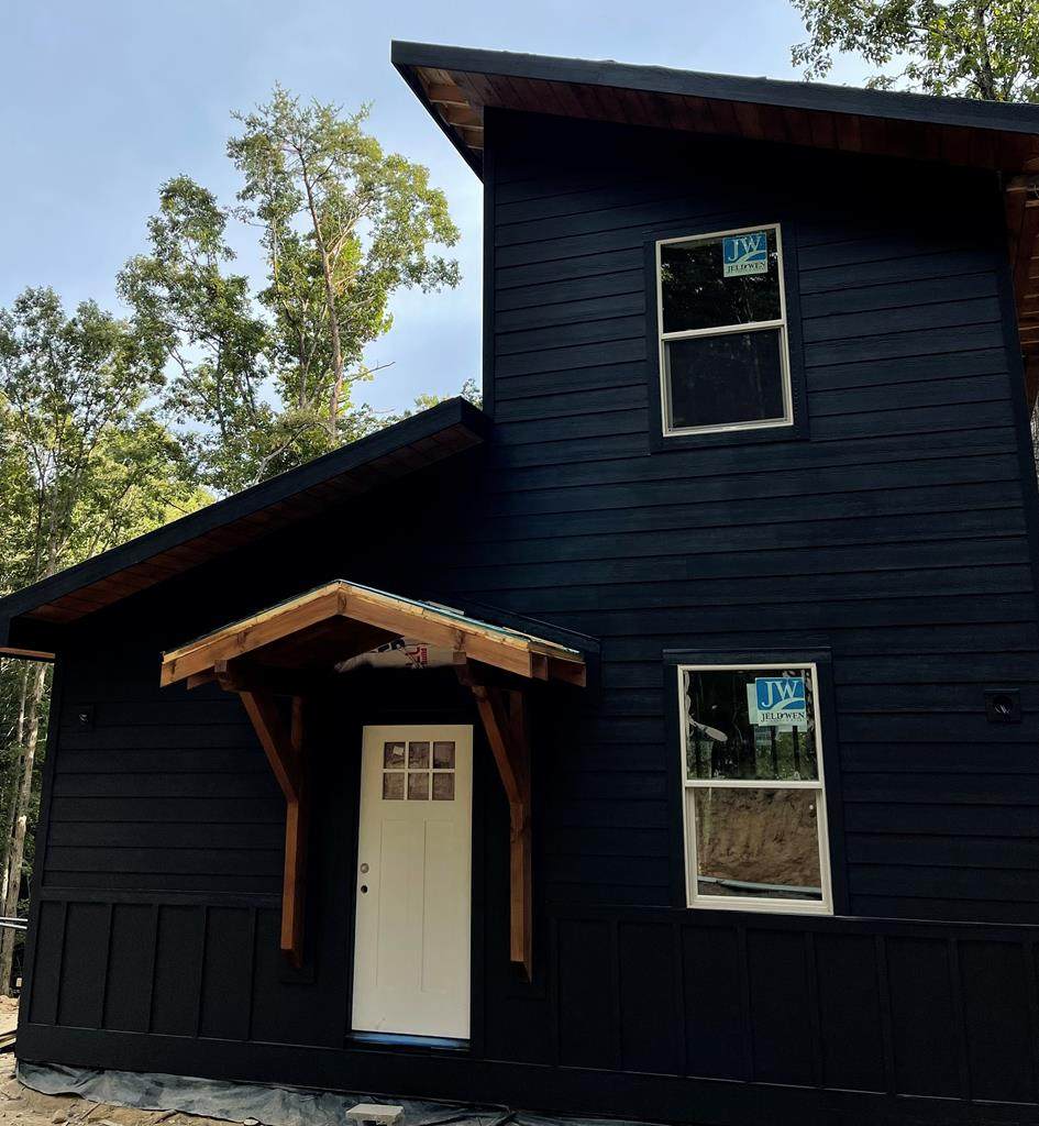 1615 Mountain View Road - Photo 1