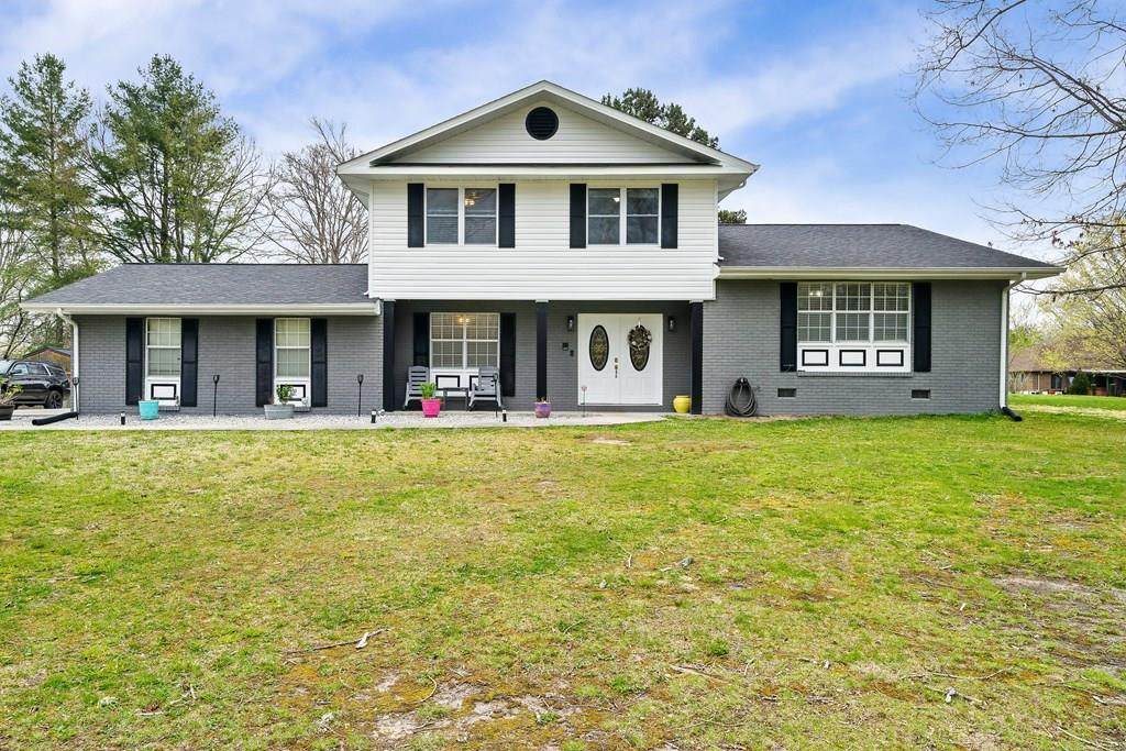 1304 Poplar Ct - Photo 1