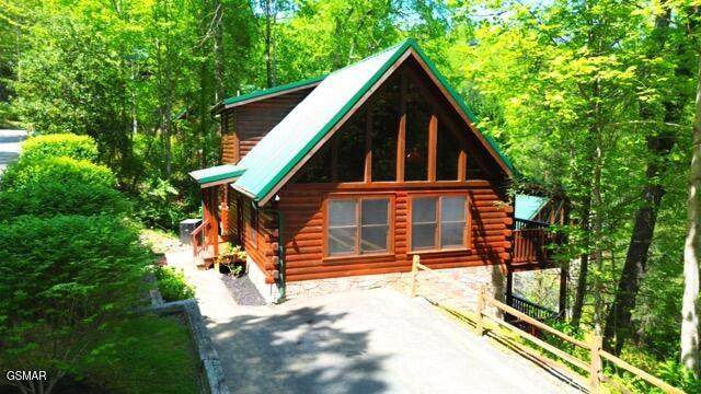 740 Yona Trail - Photo 1