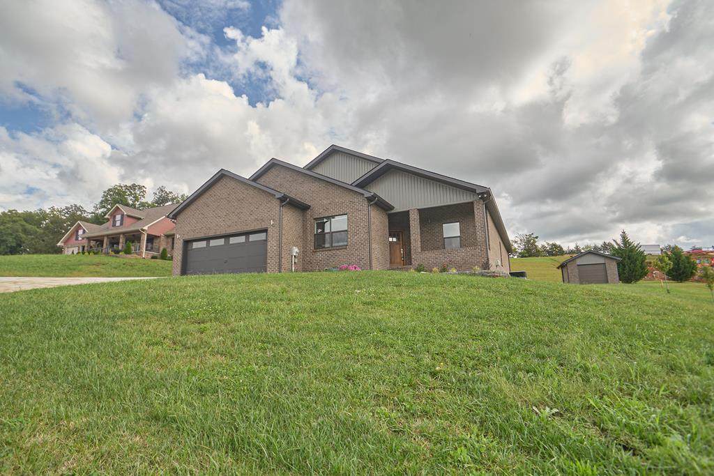 1838 Ally Ln - Photo 1