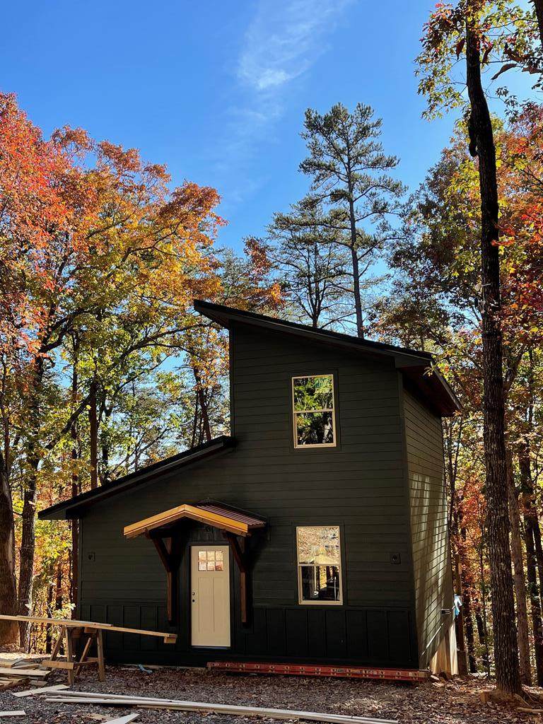 1619 Mountain View Road - Photo 1