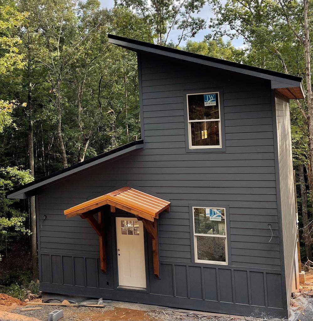 1611 Mountain View Road - Photo 1