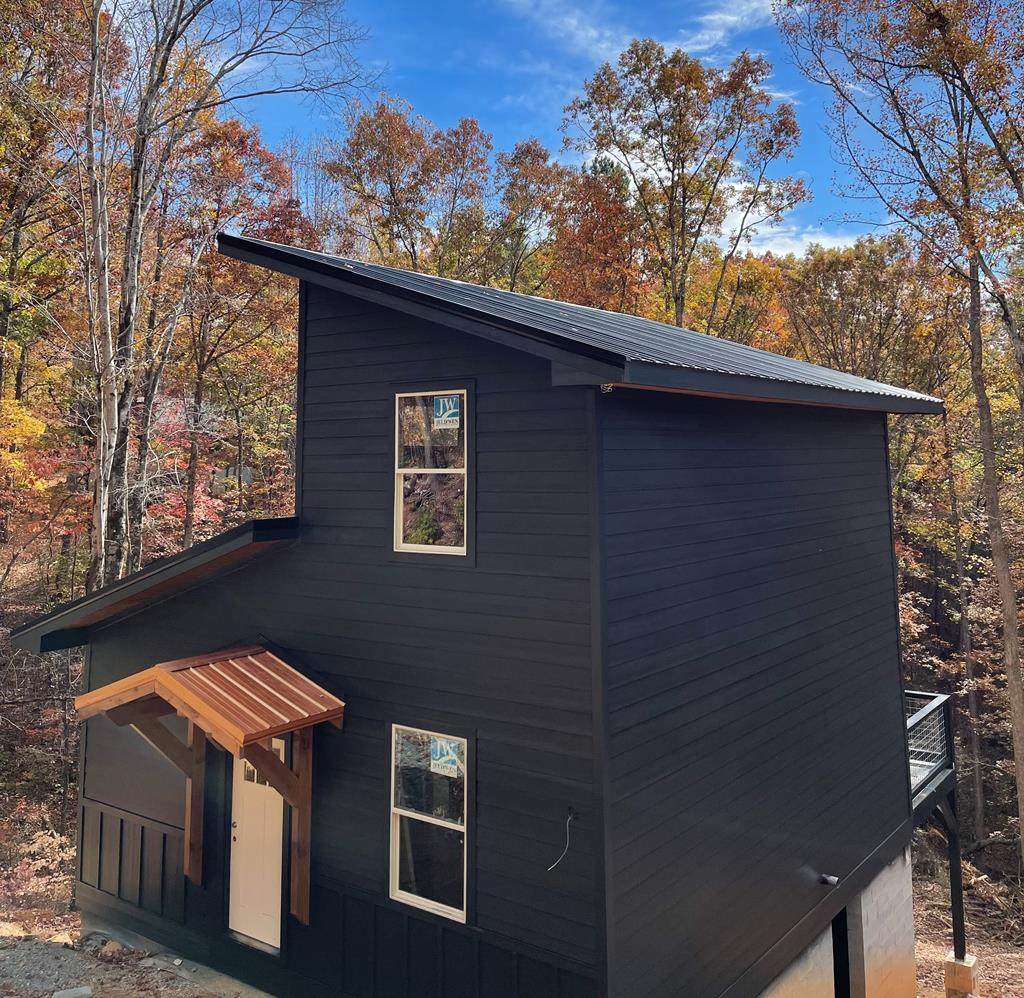 1611 Mountain View Road - Photo 1