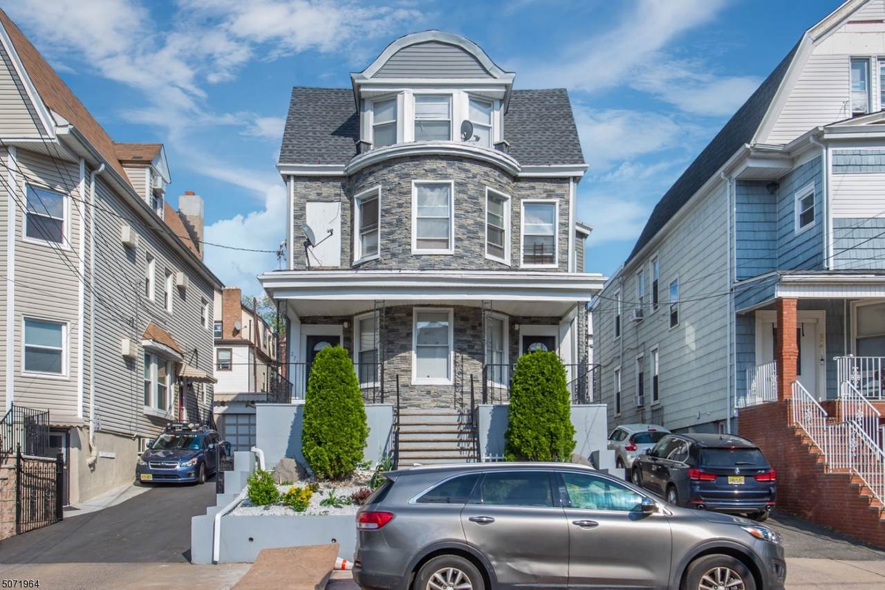 269 Parker St - Photo 1