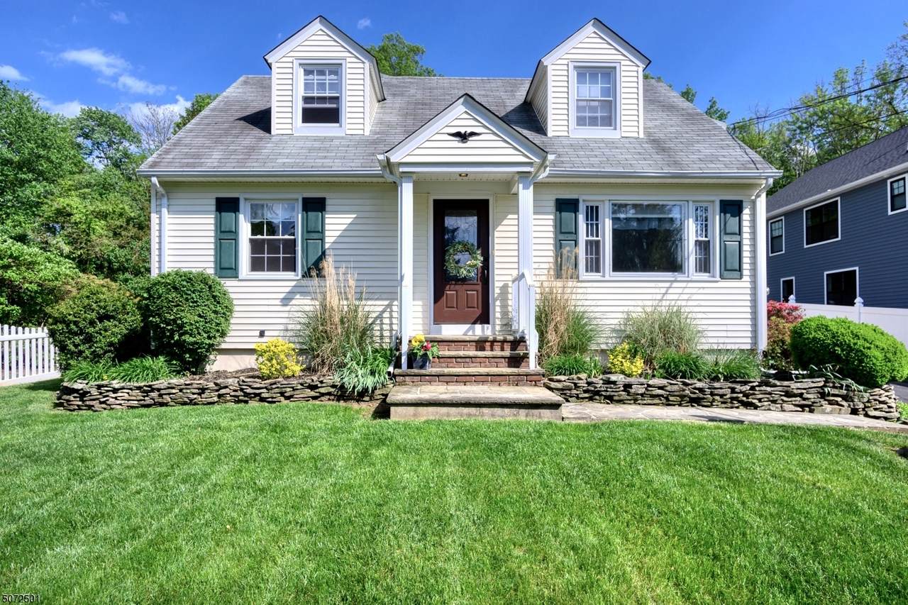 138 Fairview Ave - Photo 1