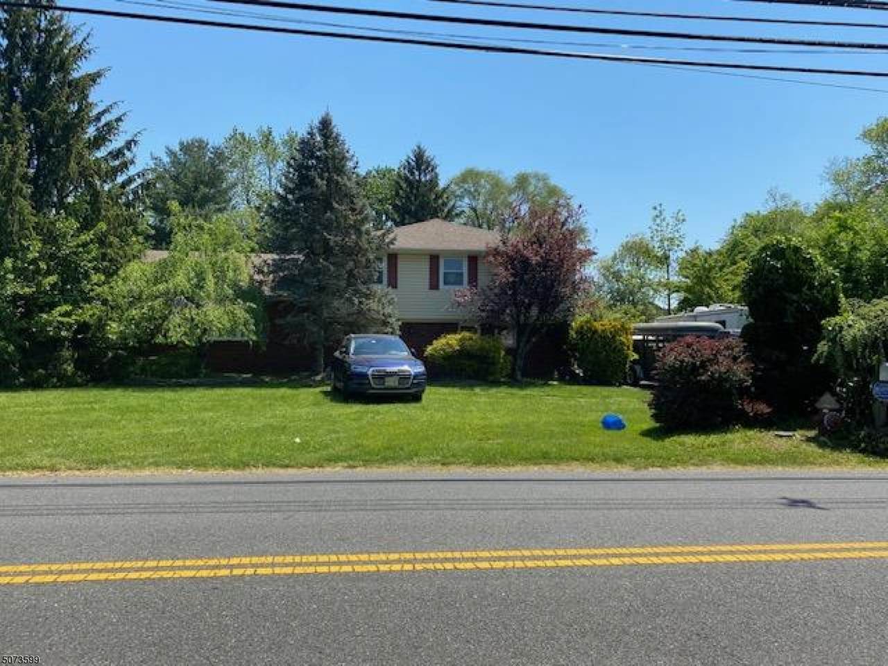 352 Rahway Rd - Photo 1