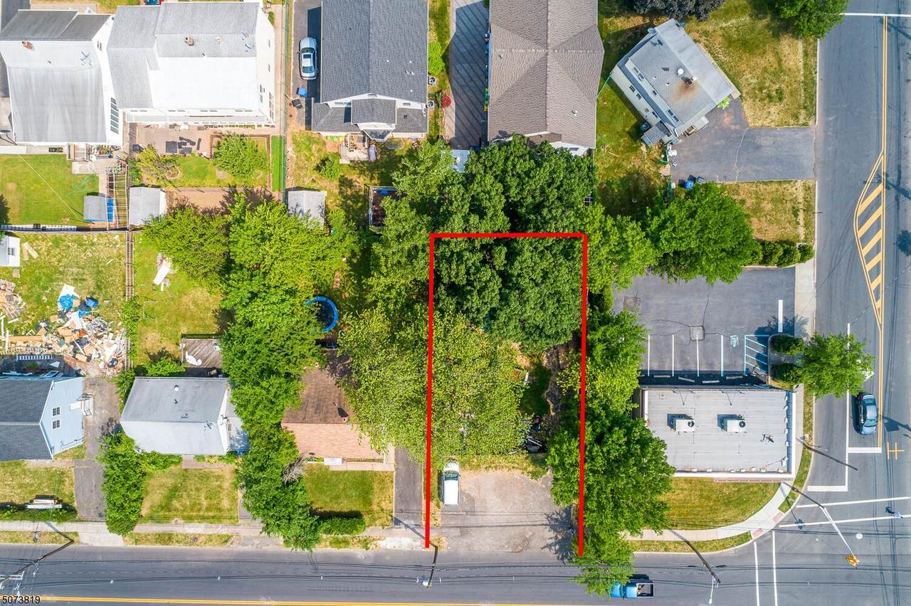 1554 Oak Tree Rd - Photo 1