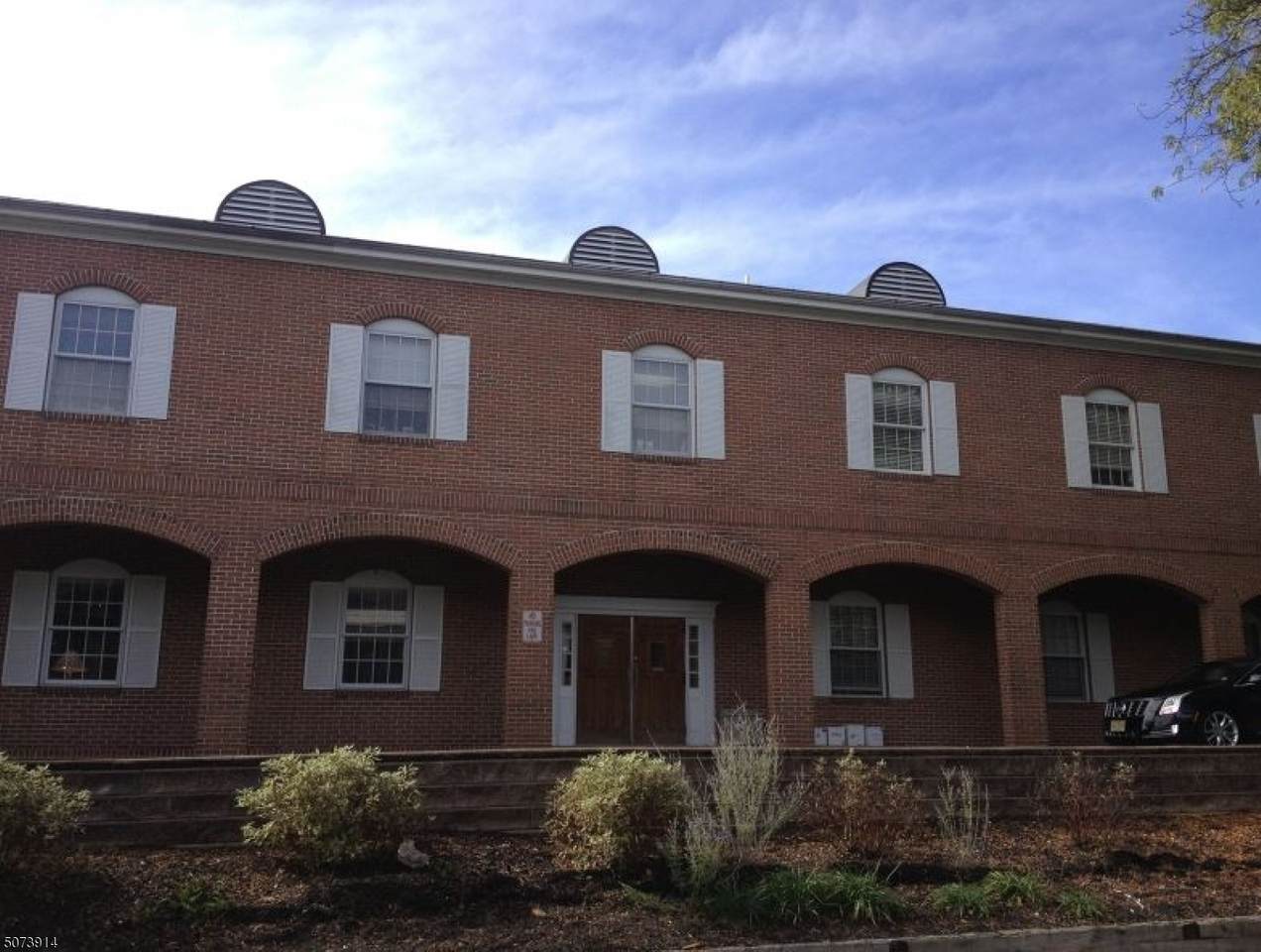 33 Main St - Photo 1