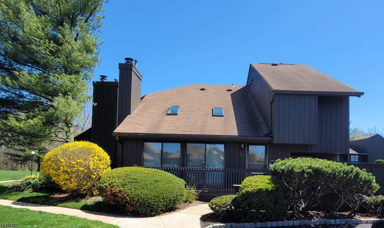 256 Westgate Dr - Photo 1