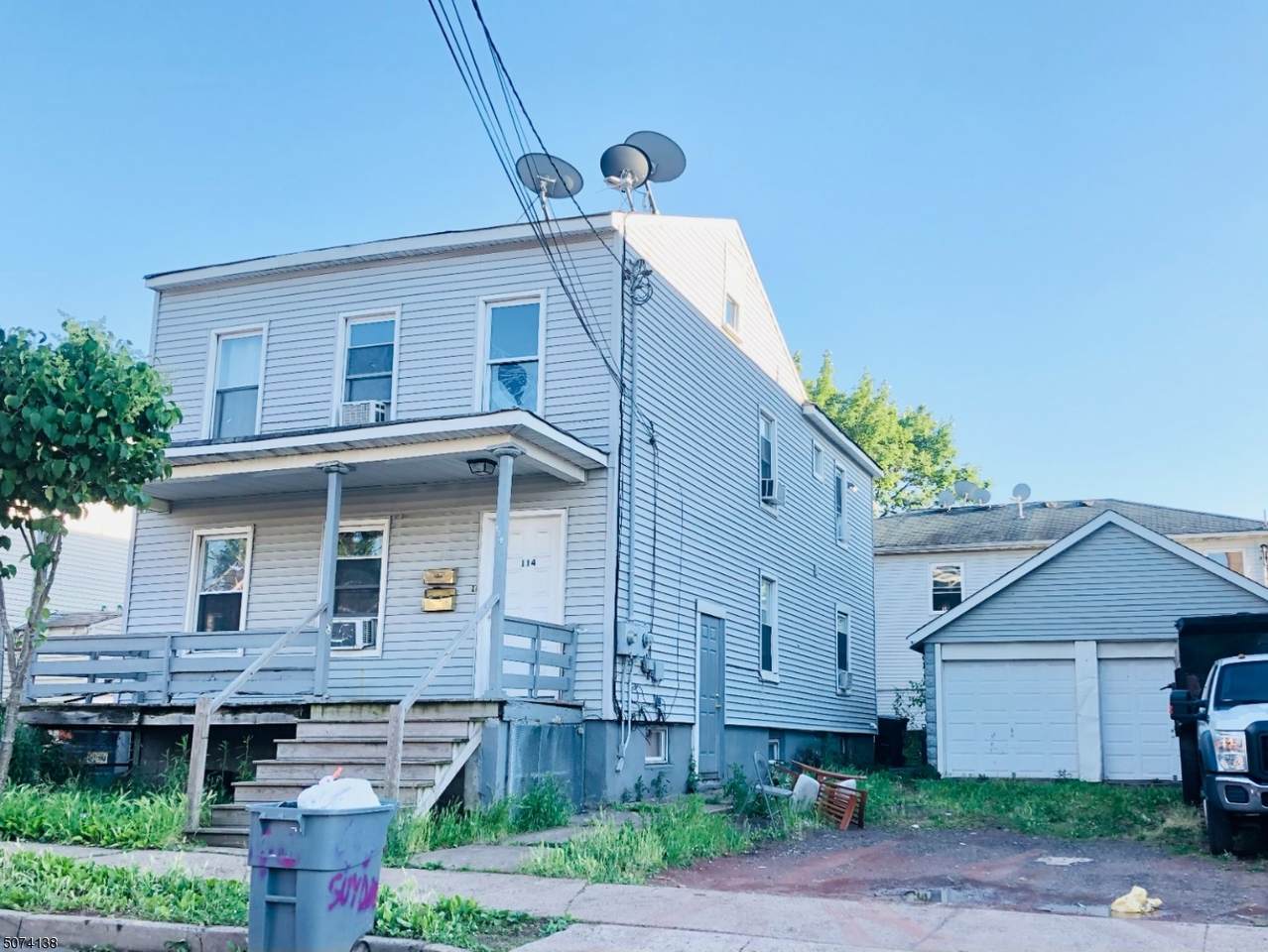 114 Seaman St - Photo 1