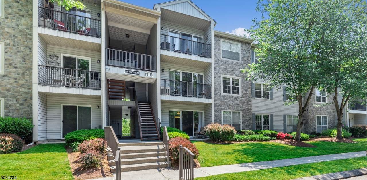 250 Robertson Way - Photo 1