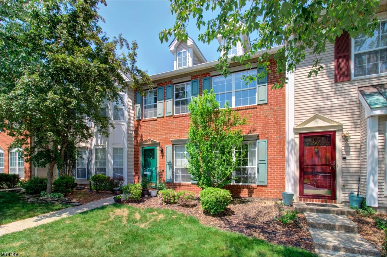 37 Cabot Way - Photo 1
