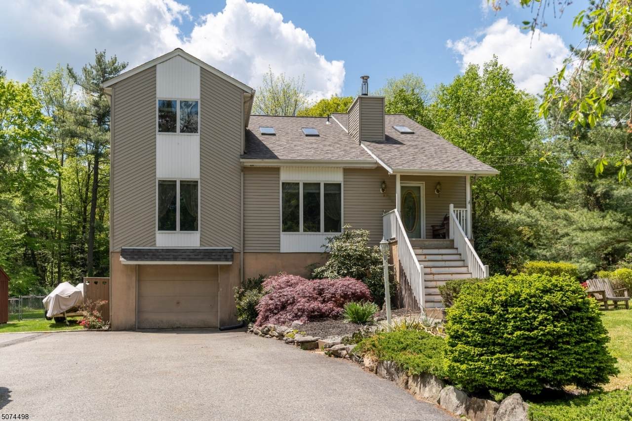 284 Wooley Rd - Photo 1