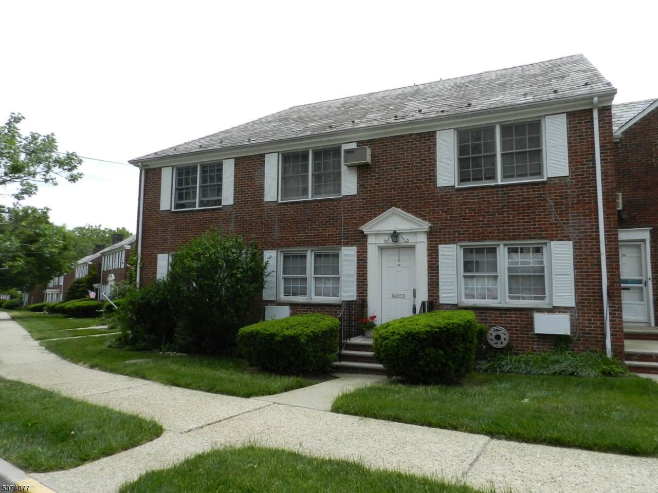72 Meadowbrook Place - Photo 1
