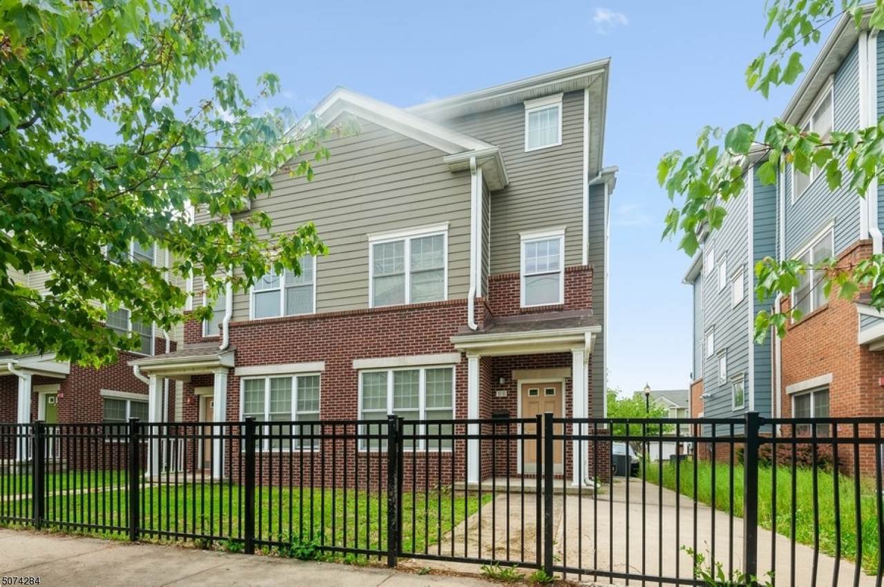 181 Court St - Photo 1