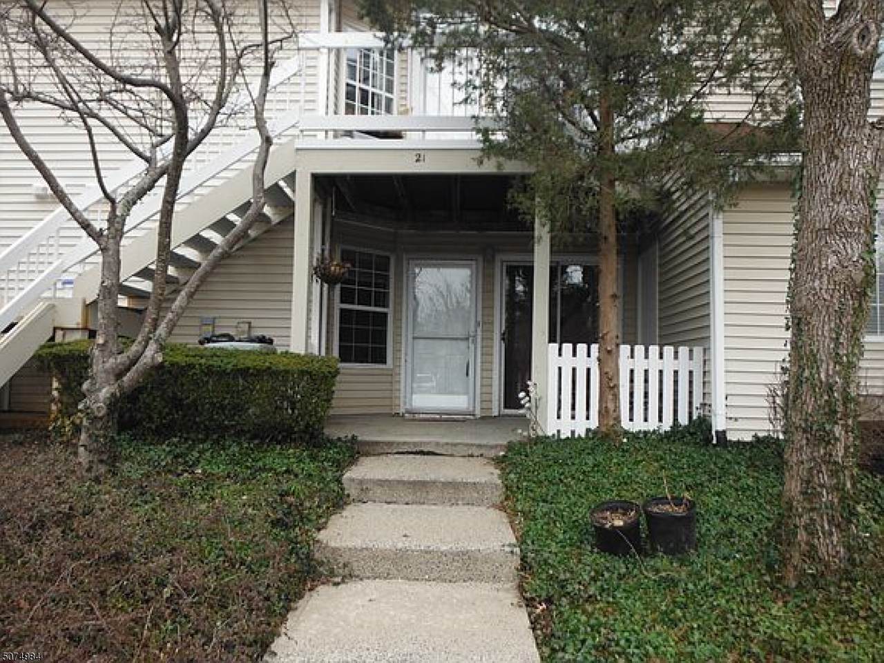 21 Sage Ct - Photo 1