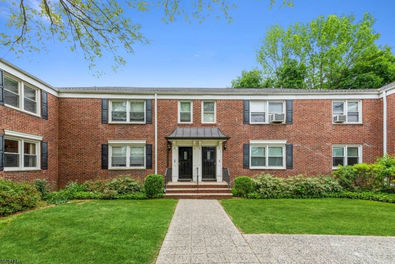 412 Morris Ave Unit 23 - Photo 1