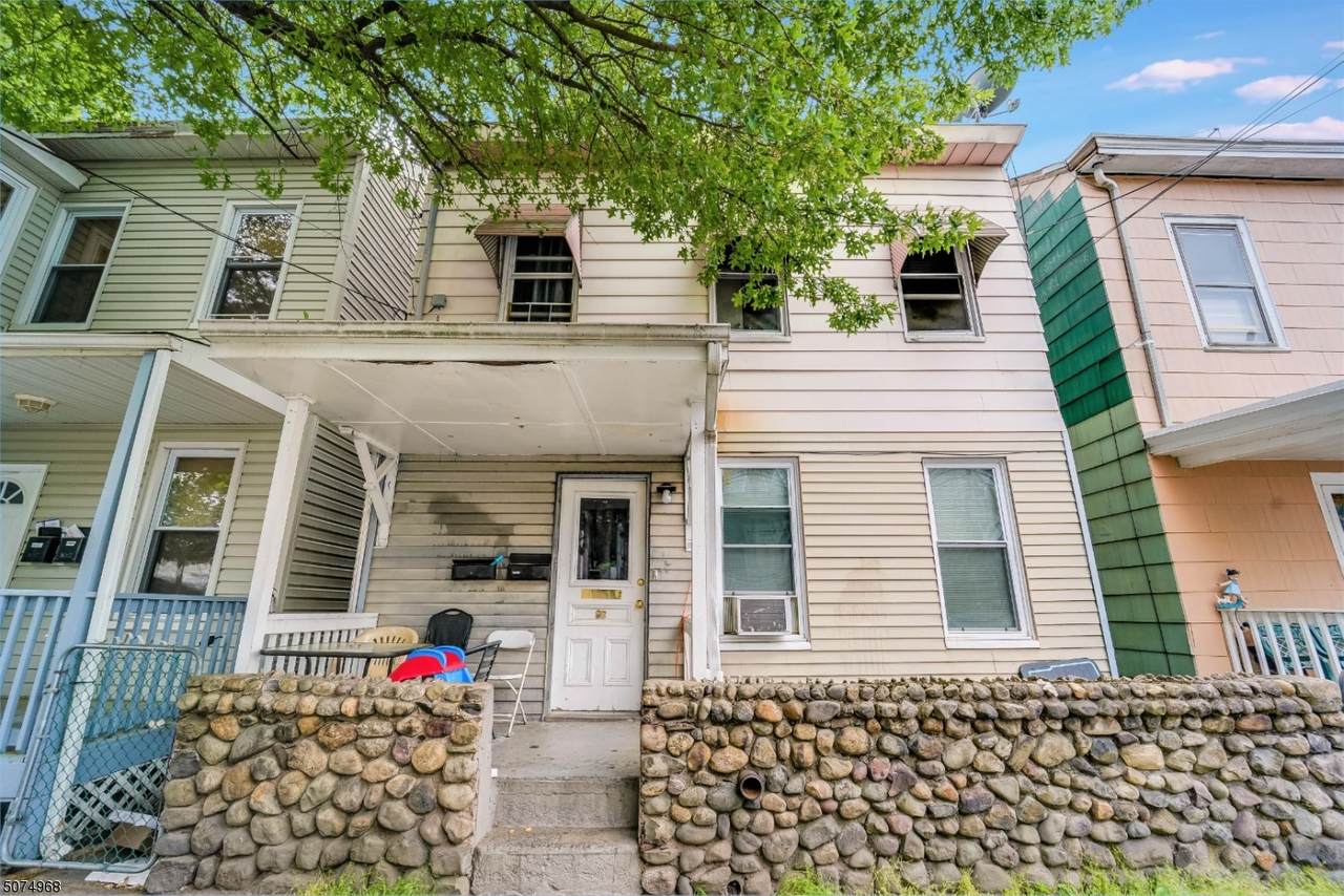96 Hopper St - Photo 1