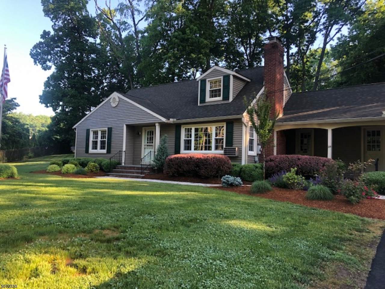 275 Newton Sparta Rd - Photo 1