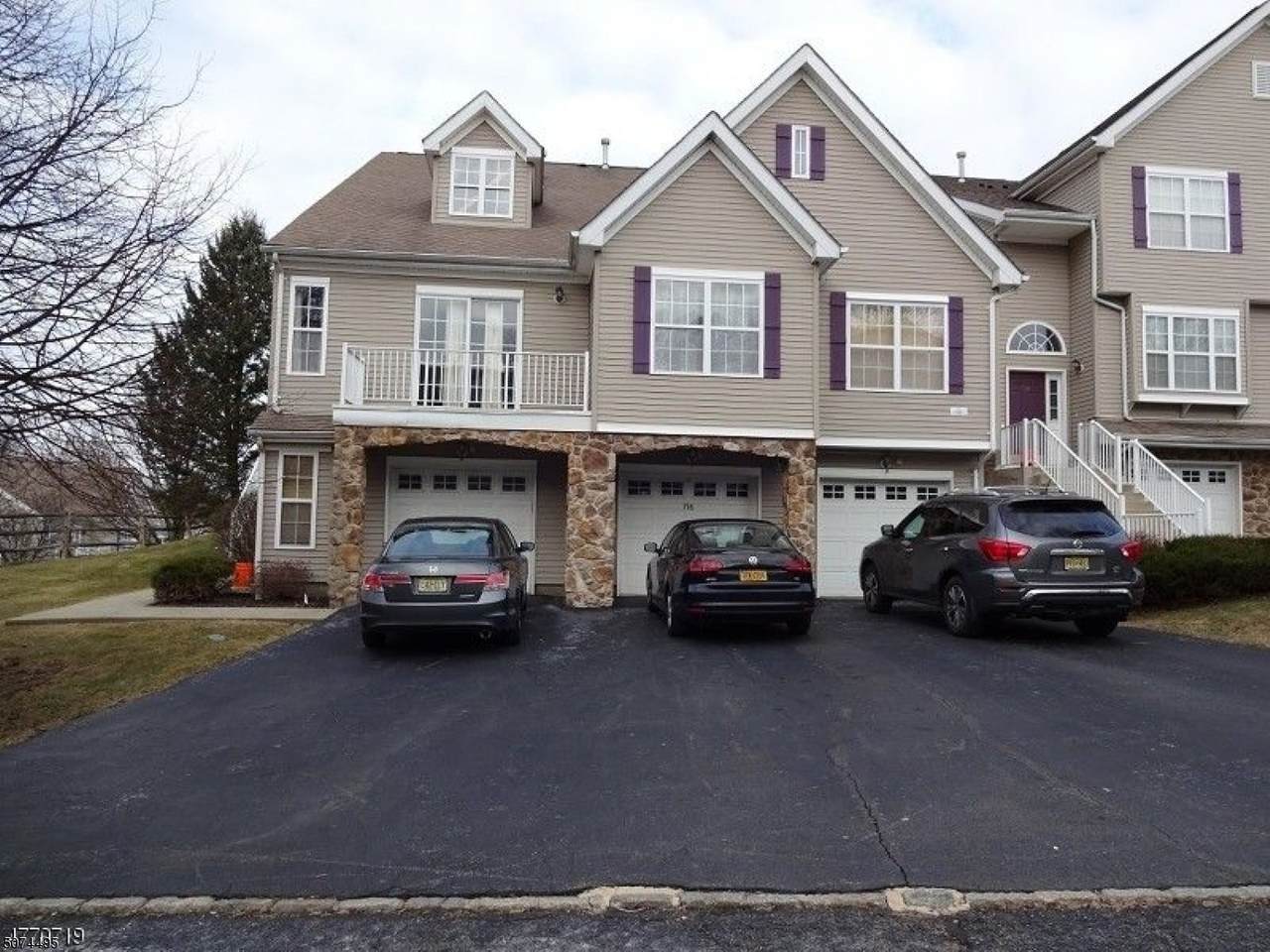 714 Wendover Ct - Photo 1