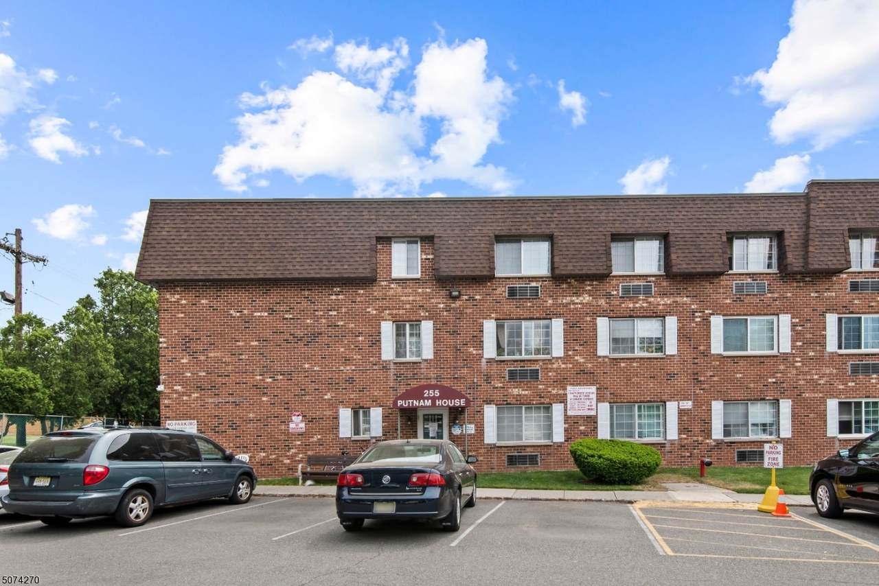255 Tucker Ave - Photo 1
